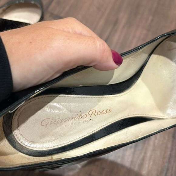 gianvito rossi black Patent Leather Pumps, Size 10 (40) - Picture 15 of 16